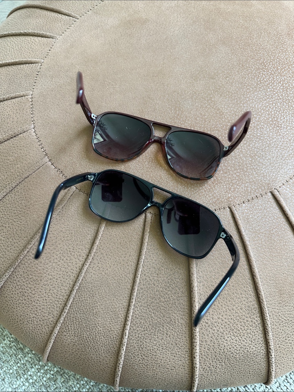 Amazon Women's Aviator Sunglasses in Black and Brown - Picture 4 of 6